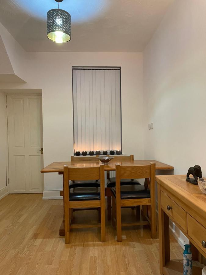 Home Away From Home 家外之家 D Belfast Exterior photo